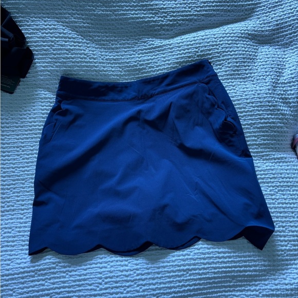 Vineyard Vines Blue Scalloped Golf/Mini Skirt - Picture 5 of 6